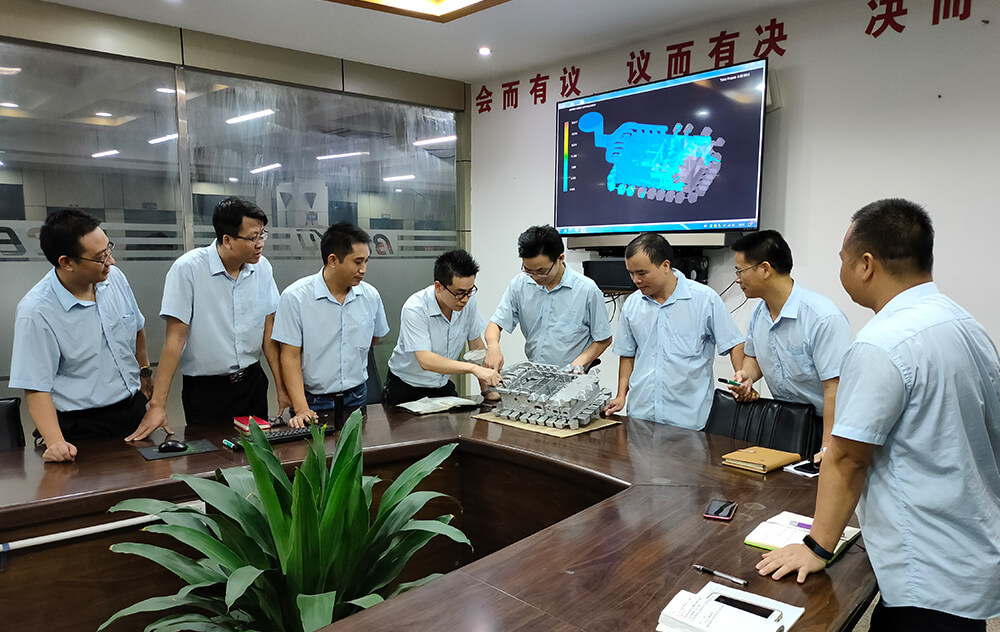 通過(guò)不斷實(shí)踐探索，完善改良設計理論與設計思維， 在壓鑄模具研發(fā)領(lǐng)域形成了強大的競爭力。