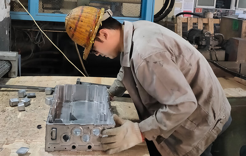 壓鑄巡檢，自檢